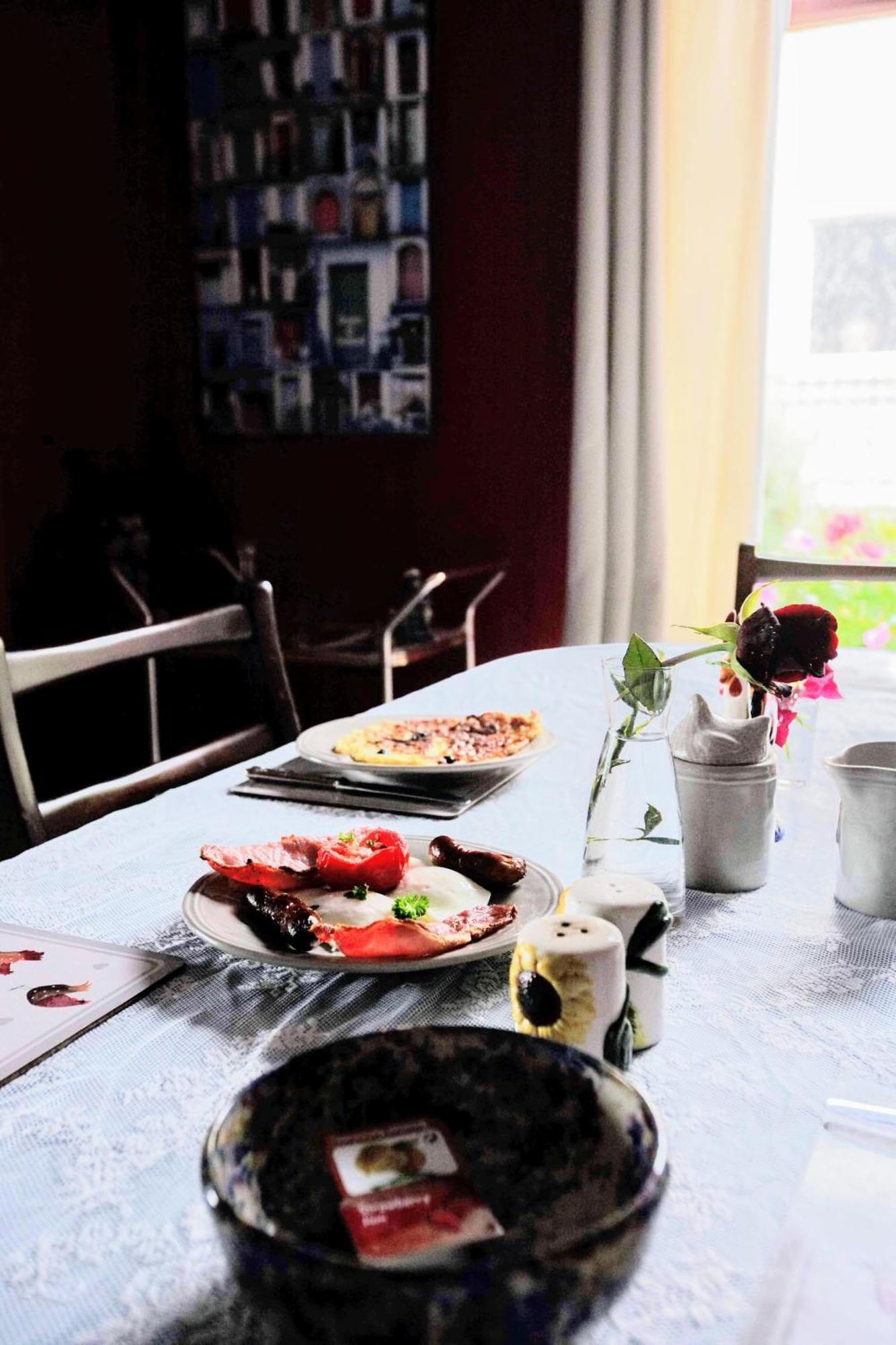 Abbey View Bed & Breakfast Голуей Екстериор снимка