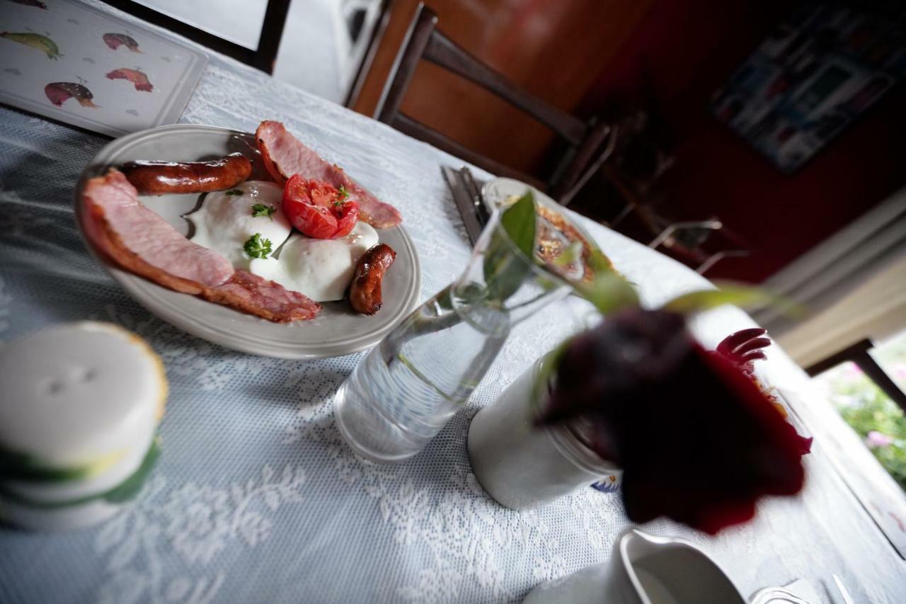 Abbey View Bed & Breakfast Голуей Екстериор снимка