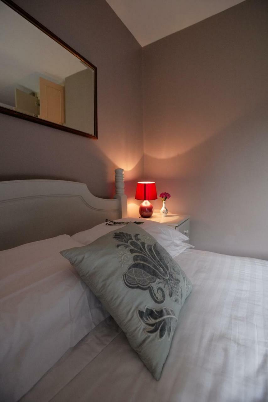 Abbey View Bed & Breakfast Голуей Екстериор снимка