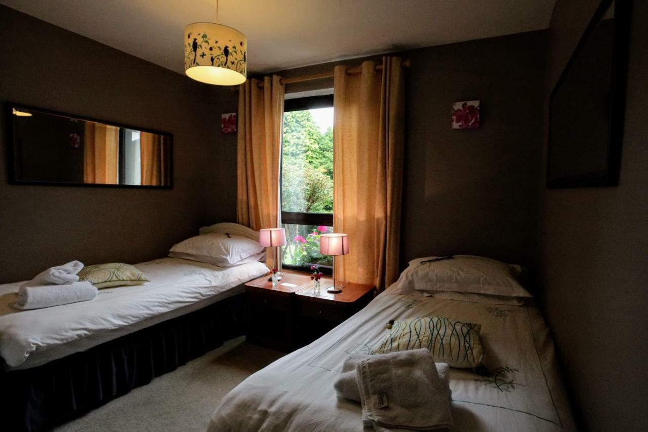 Abbey View Bed & Breakfast Голуей Екстериор снимка